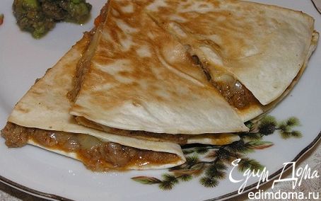 Рецепт Кесадилья с мясом и соусом гуакамоле
