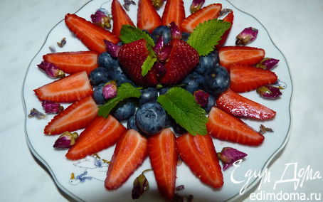 Рецепт Чай и фруктовый салат с засахаренными цветами