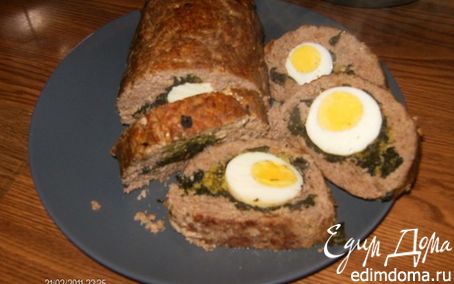 Рецепт Мясной рулет с яйцом и брокколи.