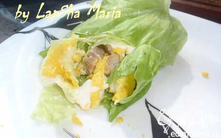 Рецепт Рулетик с мясом и яйцом в листовом салате на ланч