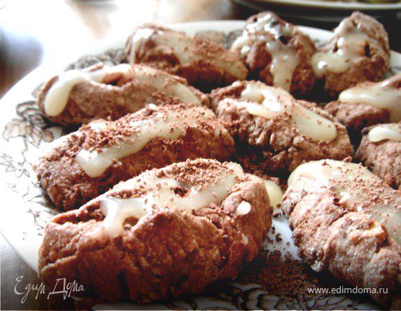 Ореховое печенье со сливочной глазурью