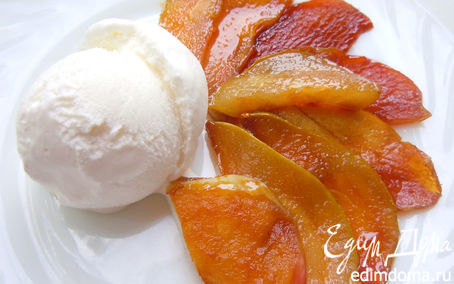 Рецепт Карамелизированные фрукты (яблоко,груша) с мороженым