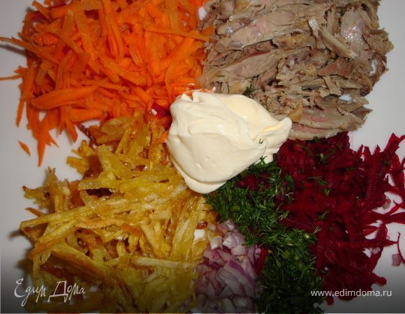 Салат с курицей, картошкой, огурцами, сыром и корейской морковкой простой рецепт пошаговый