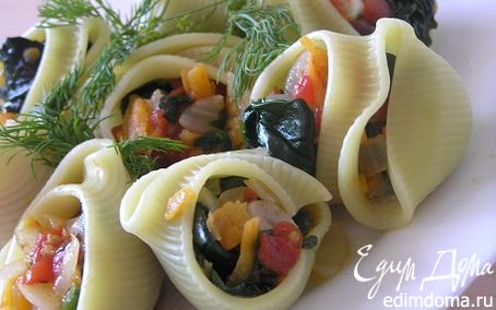 Рецепт Лумакони с овощами и шпинатом