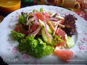 Салат с куриной грудкой-гриль и грейпфрутом