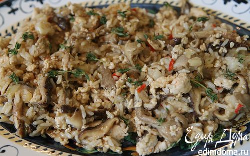 Рецепт Экзотический рис с курицей, шиитаке и вешенками