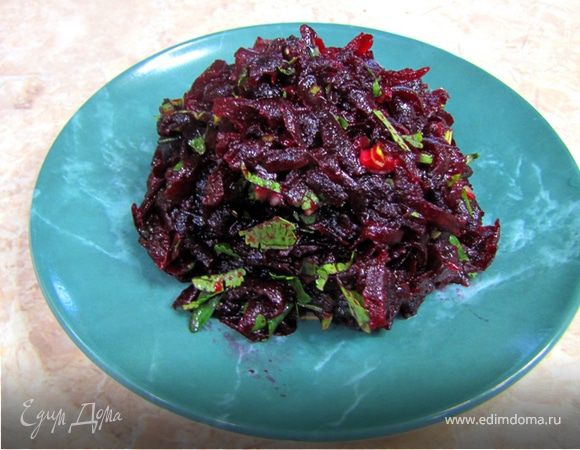 Салат из сырой свеклы по-корейски