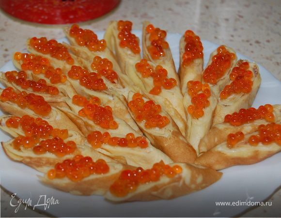 Блины с красной икрой и плавленым сыром - пошаговый рецепт с фото на paraskevat.ru