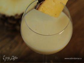 Молочный коктейль с ананасом