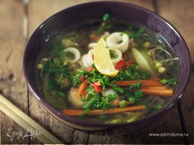 Фо с морепродуктами (вьетнамский суп)