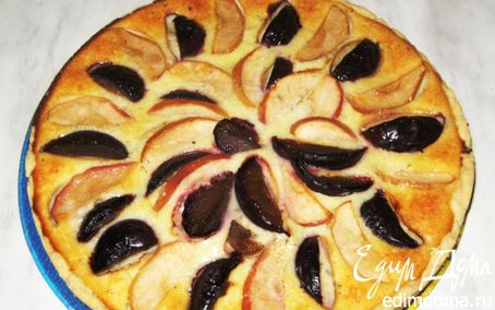Рецепт Открытый творожный пирог на песочном тесте с яблоками, сливами, мятой и корицей