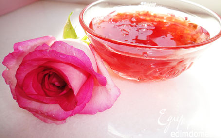 Рецепт Варенье из лепестков роз
