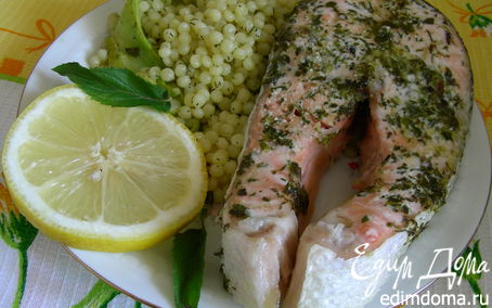 Рецепт Запеченный лосось с травами и кускусом