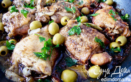 Рецепт Куриные бедрышки с чесноком и оливками