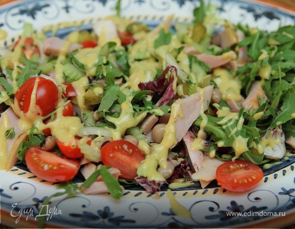 Салат с фасолью, индейкой и огурцом | Пикабу