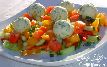 Рецепт Салат овощной с шариками из феты