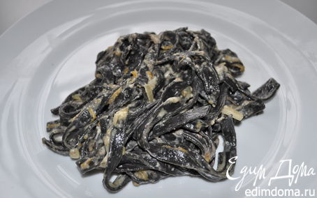 Рецепт Черная итальянская лапша в грибном соусе