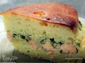 Пирог из дрожжевого оладьевого теста с рыбой и зеленым луком