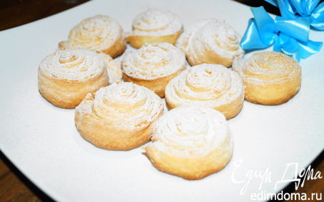 Рецепт Творожные булочки-завитушки с сахарной пудрой