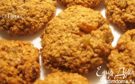Рецепт Печенье oвсяное с изюмом и орехами