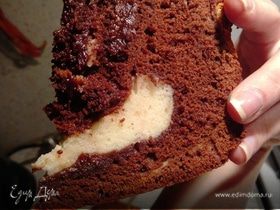 Шоколадный пирог с мягким творогом