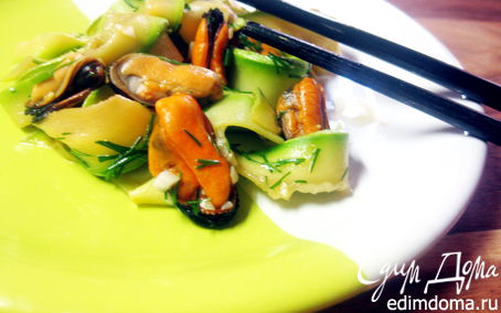 Рецепт Кабачковый салат с мидиями ("Неделя японской кухни")