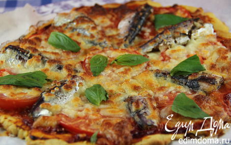 Рецепт Пицца на кукурузном тесте с сардинами, томатами и моцареллой