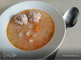 Сырно-чесночный суп с фрикадельками