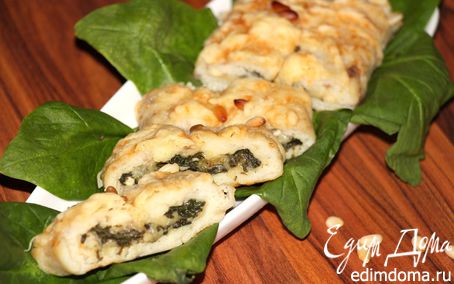 Рецепт Рыбный рулет со шпинатом, сыром Джюгас и кедровыми орешками
