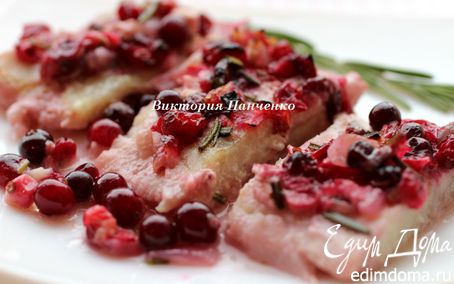 Рецепт Запеченный пангасиус под клюквенным соусом