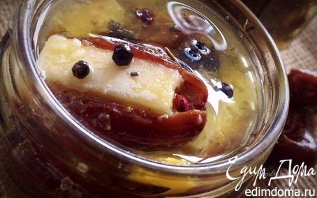 Рецепт Маринованные финики, фаршированные сыром Чеддер