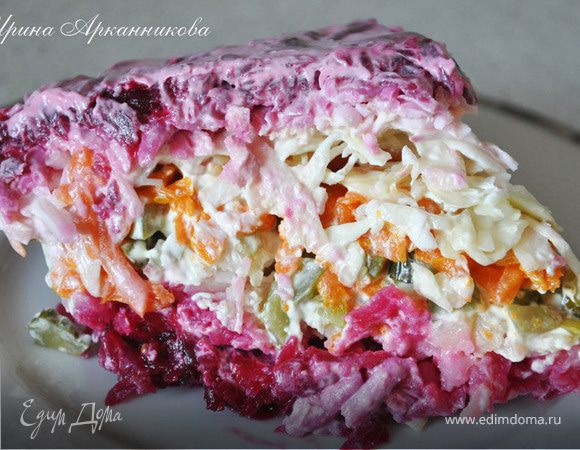 10 интересных салатов из свёклы для тех, кому надоели шуба и винегрет - Лайфхакер
