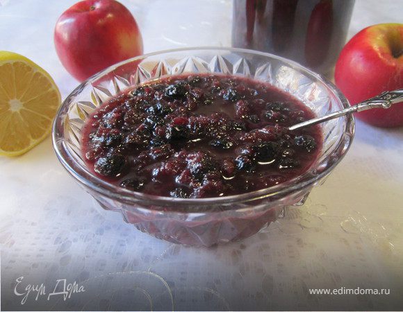 Рецепт номер 3: Варенье из черноплодной рябины с яблоками