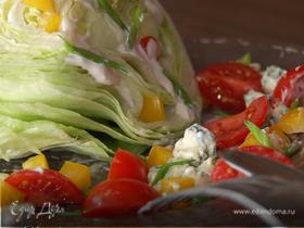 Салат Айсберг с овощами и йогуртовой заправкой