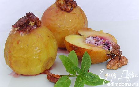 Рецепт Яблоки, запеченные с творогом, черникой, орехами и медом