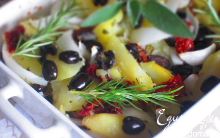 Рецепт Картофель с оливками и вялеными помидорами