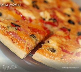 Пицца с ветчиной, перцем и творожным сыром