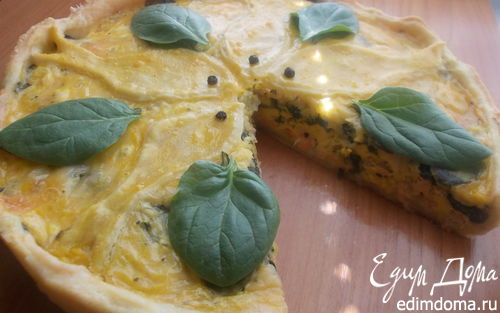 Рецепт Киш с семгой, двумя видами сыра и прованскими травками