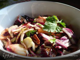 Теплый салат с радиккио и фенхелем