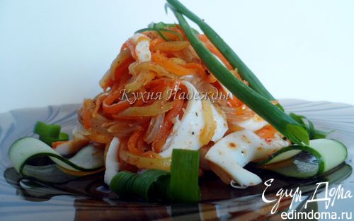 Рецепт Салат из кальмаров с морковью