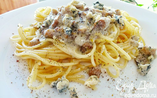 Рецепт Паста с вешенками и сыром Дор блю