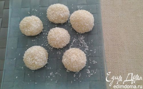 Рецепт Кокосовые шарики из рисовой муки в пароварке
