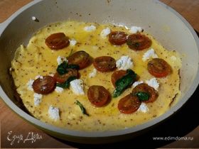 Омлет с козьим сыром, помидорами и базиликом