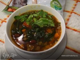 Овощной суп с фасолью и шпинатом