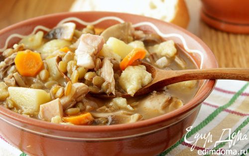 Рецепт Густой суп с чечевицей, грибами и клецками