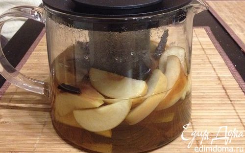 Рецепт Ароматный чай с яблоком и корицей