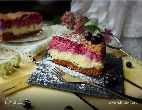 Творожно-ягодный пирог без выпечки