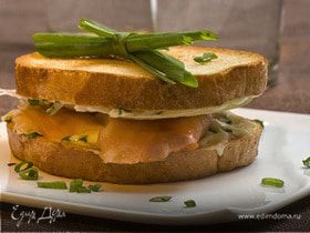 Сэндвич с красной рыбой и сыром «Филадельфия»
