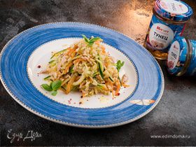 Салат из риса с тунцом и овощами