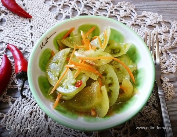 Салат из зеленых помидоров и чеснока на зиму